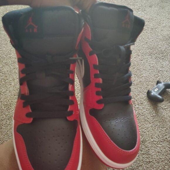 Jordan 1s - Picture 3 of 5